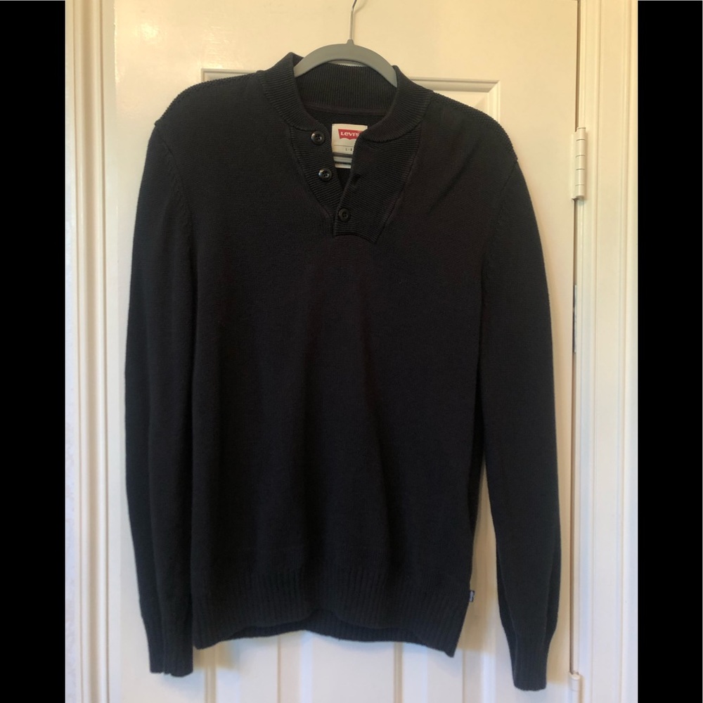 Levi’s black sweater